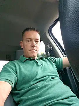 Snapshot of Bigtater1999 chatting on September 27, 2025, 11:37 am Bigtater1999 online show from September 27, 2025, 11:37 am