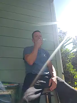 Snapshot of Bigtater1999 chatting on October 7, 2025, 2:47 pm Bigtater1999 online show from October 7, 2025, 2:47 pm