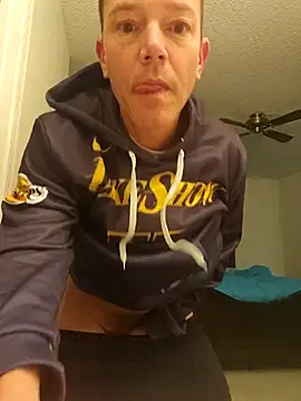 Snapshot of Bigtater1999 chatting on October 25, 2025, 4:02 pm Bigtater1999 online show from October 25, 2025, 4:02 pm