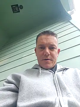 Snapshot of Bigtater1999 chatting on November 1, 2025, 9:17 pm Bigtater1999 online show from November 1, 2025, 9:17 pm