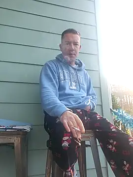 Snapshot of Bigtater1999 chatting on December 21, 2025, 1:51 pm Bigtater1999 online show from December 21, 2025, 1:51 pm