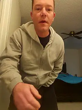 Snapshot of Bigtater1999 chatting on January 13, 2026, 3:17 pm Bigtater1999 online show from January 13, 2026, 3:17 pm