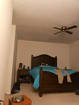 Snapshot of Bigtater1999 chatting on January 14, 2026, 10:03 pm Bigtater1999 online show from January 14, 2026, 10:03 pm