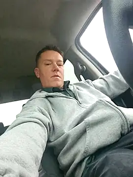 Snapshot of Bigtater1999 chatting on February 25, 2026, 1:21 pm Bigtater1999 online show from February 25, 2026, 1:21 pm