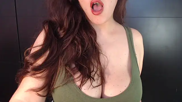 Snapshot of AdharaLujan chatting on March 8, 2025, 9:29 pm AdharaLujan online show from March 8, 2025, 9:29 pm