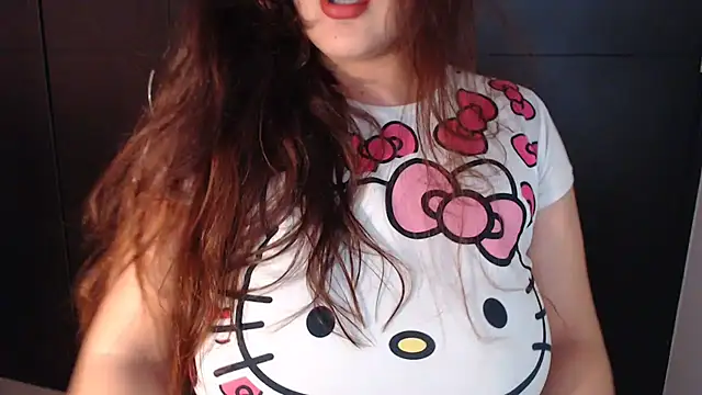 Snapshot of AdharaLujan chatting on October 5, 2025, 9:34 pm AdharaLujan online show from October 5, 2025, 9:34 pm