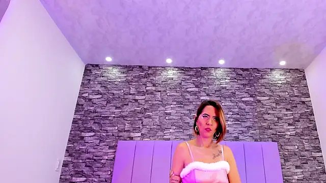 Snapshot of Aixa_hill1 chatting on December 20, 2024, 7:17 pm Aixa hill1 online show from December 20, 2024, 7:17 pm