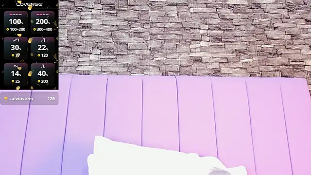 Snapshot of Aixa_hill1 chatting on February 13, 2025, 8:24 pm Aixa hill1 online show from February 13, 2025, 8:24 pm