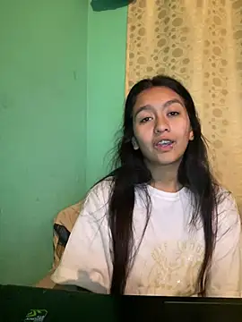 Snapshot of elaine_sun chatting on February 21, 2025, 6:07 am elaine sun online show from February 21, 2025, 6:07 am