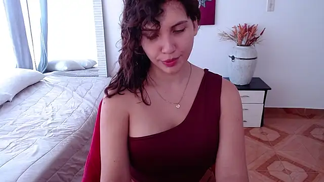 Snapshot of Sigrid- chatting on February 9, 2025, 6:05 pm Sigrid- online show from February 9, 2025, 6:05 pm