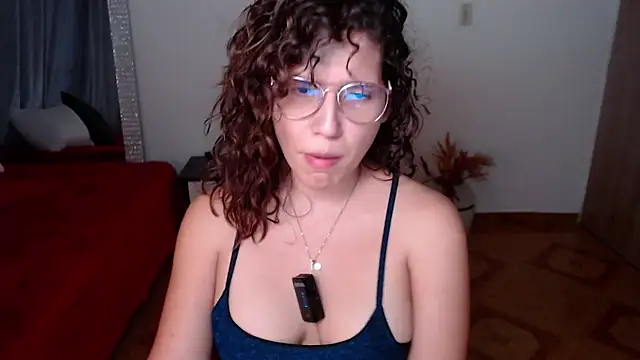 Snapshot of Sigrid- chatting on March 13, 2025, 11:27 pm Sigrid- online show from March 13, 2025, 11:27 pm