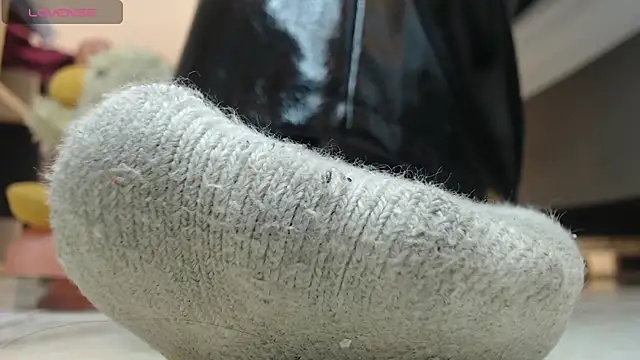 alma fenix online show from February 15, 2025, 3:17 pm