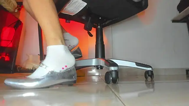 alma fenix online show from March 30, 2026, 2:51 pm