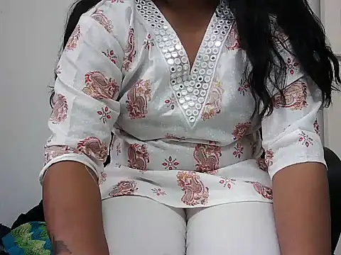 Yamini 01 online show from May 30, 2026, 12:57 pm