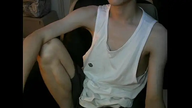 Snapshot of Ray175oo chatting on September 14, 2025, 3:55 pm Ray175oo online show from September 14, 2025, 3:55 pm