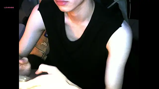 Snapshot of Ray175oo chatting on October 31, 2025, 5:47 pm Ray175oo online show from October 31, 2025, 5:47 pm