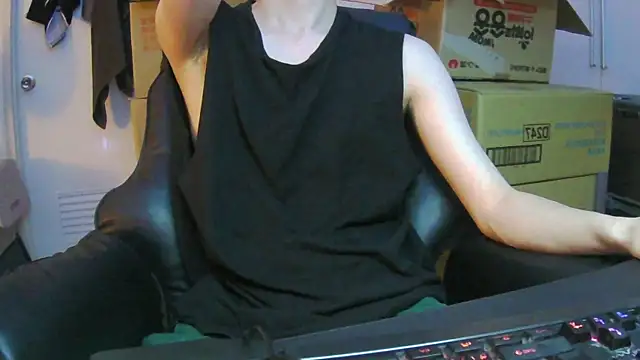 Ray175oo online show from June 26, 2026, 7:07 pm