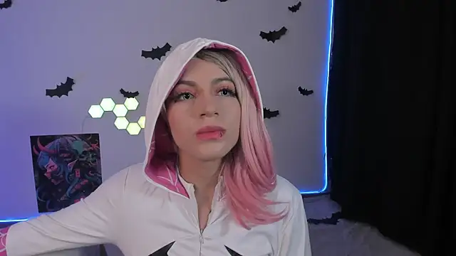 cyberzoe online show from October 15, 2025, 2:28 pm