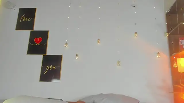 Snapshot of angelinepossy chatting on March 23, 2025, 2:48 am angelinepossy online show from March 23, 2025, 2:48 am