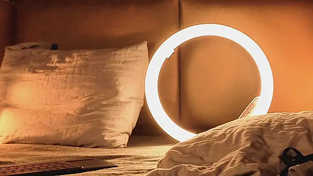 Snapshot of angelinepossy chatting on October 8, 2025, 9:56 pm angelinepossy online show from October 8, 2025, 9:56 pm