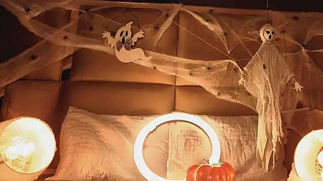 Snapshot of angelinepossy chatting on October 21, 2025, 9:26 pm angelinepossy online show from October 21, 2025, 9:26 pm