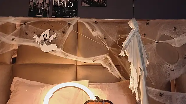 Snapshot of angelinepossy chatting on October 24, 2025, 9:22 pm angelinepossy online show from October 24, 2025, 9:22 pm