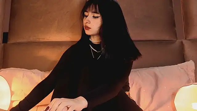 Snapshot of angelinepossy chatting on November 15, 2025, 9:21 pm angelinepossy online show from November 15, 2025, 9:21 pm