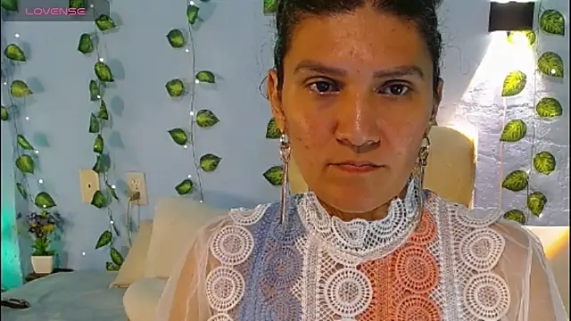 venus swet  online show from October 19, 2025, 1:17 am