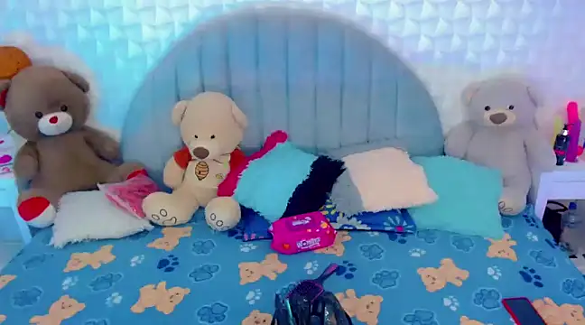 party duo trans online show from February 5, 2025, 4:14 pm