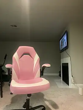 RainFallzxxz online show from March 9, 2025, 9:24 am