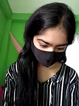 Snapshot of Arisha- chatting on January 1, 2025, 8:24 am Arisha- online show from January 1, 2025, 8:24 am