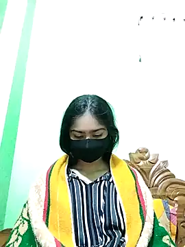 Snapshot of Arisha- chatting on January 1, 2025, 2:52 pm Arisha- online show from January 1, 2025, 2:52 pm