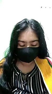 Snapshot of Arisha- chatting on January 1, 2025, 5:55 pm Arisha- online show from January 1, 2025, 5:55 pm