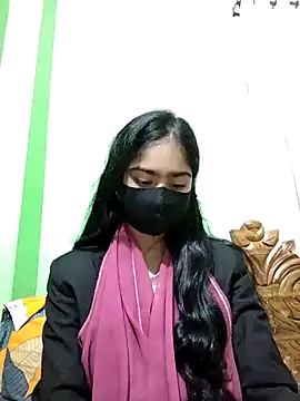 Snapshot of Arisha- chatting on January 3, 2025, 12:19 pm Arisha- online show from January 3, 2025, 12:19 pm