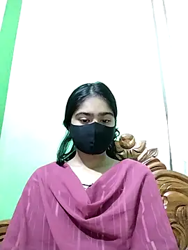 Snapshot of Arisha- chatting on January 13, 2025, 12:24 pm Arisha- online show from January 13, 2025, 12:24 pm