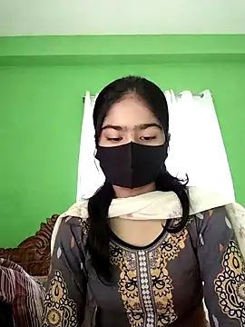 Snapshot of Arisha- chatting on January 22, 2025, 6:10 am Arisha- online show from January 22, 2025, 6:10 am