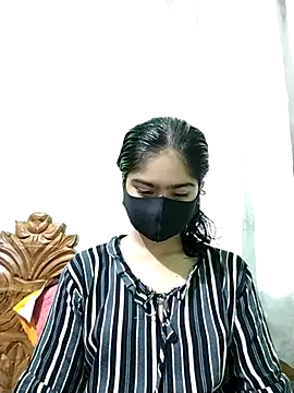 Snapshot of Arisha- chatting on January 31, 2025, 4:59 pm Arisha- online show from January 31, 2025, 4:59 pm