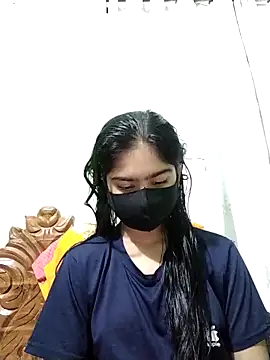 Snapshot of Arisha- chatting on February 1, 2025, 4:44 pm Arisha- online show from February 1, 2025, 4:44 pm