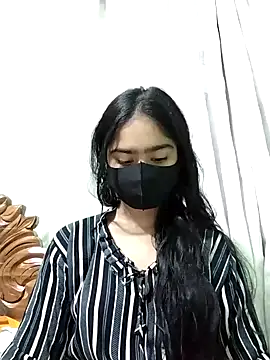 Snapshot of Arisha- chatting on February 4, 2025, 4:08 pm Arisha- online show from February 4, 2025, 4:08 pm