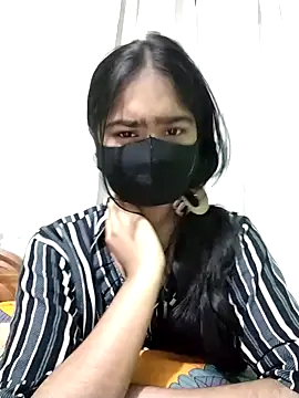 Snapshot of Arisha- chatting on February 5, 2025, 4:03 pm Arisha- online show from February 5, 2025, 4:03 pm