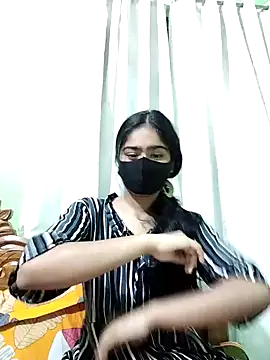 Snapshot of Arisha- chatting on February 5, 2025, 7:10 pm Arisha- online show from February 5, 2025, 7:10 pm