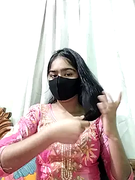 Snapshot of Arisha- chatting on February 6, 2025, 4:03 pm Arisha- online show from February 6, 2025, 4:03 pm