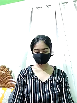 Snapshot of Arisha- chatting on February 22, 2025, 12:49 am Arisha- online show from February 22, 2025, 12:49 am