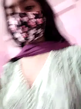 Snapshot of Arisha- chatting on October 10, 2025, 9:30 am Arisha- online show from October 10, 2025, 9:30 am