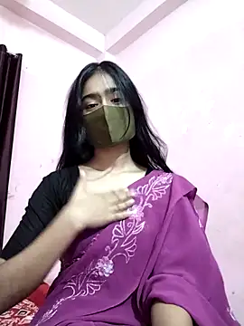 Snapshot of Arisha- chatting on October 17, 2025, 6:10 pm Arisha- online show from October 17, 2025, 6:10 pm