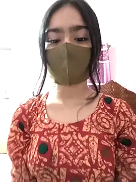 Snapshot of Arisha- chatting on October 31, 2025, 7:59 pm Arisha- online show from October 31, 2025, 7:59 pm