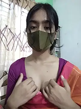 Snapshot of Arisha- chatting on July 16, 2026, 7:58 am Arisha- online show from July 16, 2026, 7:58 am
