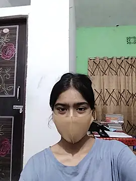 Snapshot of Arisha- chatting on August 1, 2026, 1:43 pm Arisha- online show from August 1, 2026, 1:43 pm