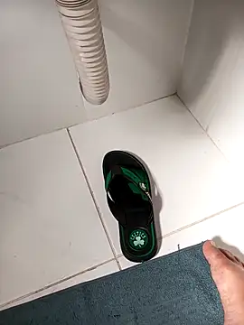 lobomisterioso13 online show from February 13, 2025, 11:39 am