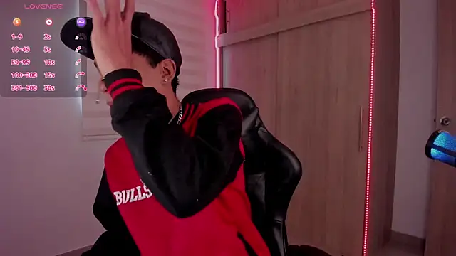 aldrinwhite online show from January 23, 2025, 1:24 pm